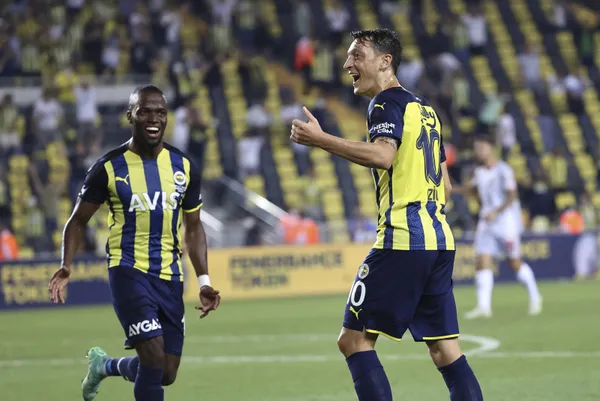 Pereira'dan galibiyet için Özil'e özel görev - 2