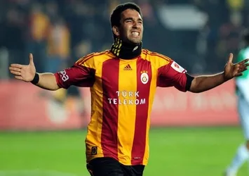 Galatasaray, Arda Turan'ı resmen açıkladı