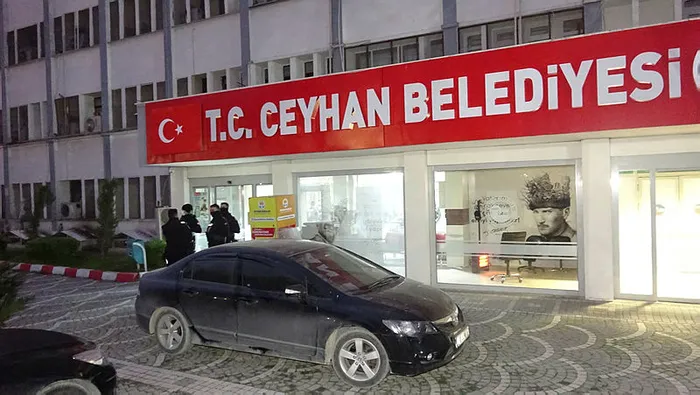 CHP rüşvetten tutuklanan eski başkan Kadir Aydar’a sahip çıktı