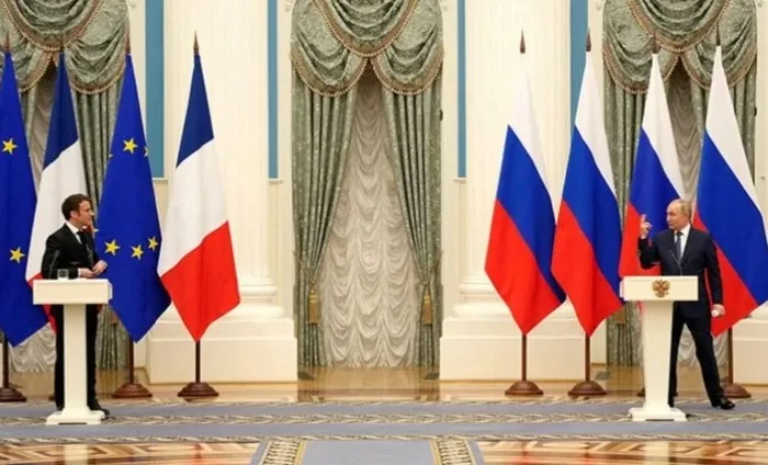 Son dakika: Vladimir Putin ile Emmanuel Macron’dan önemli görüşme