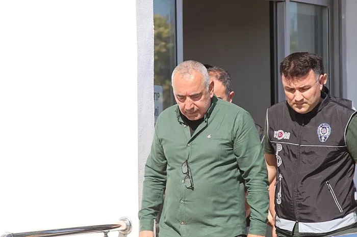 Seyhan Belediye Başkanı Oya Tekin'in eşi Celal Tekin