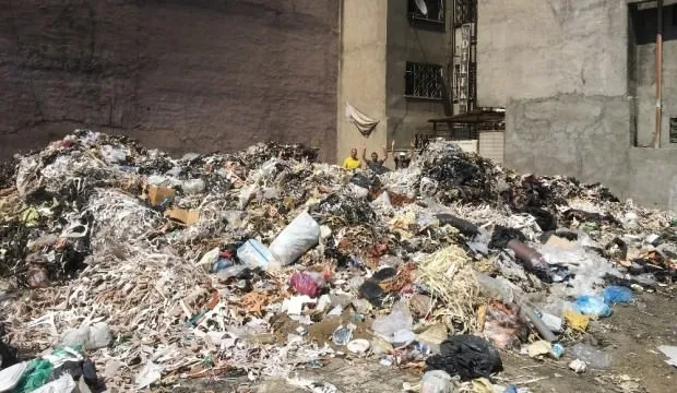 İzmir'in merkezinde çöp dağı: Defalarca yangın çıktı - 3