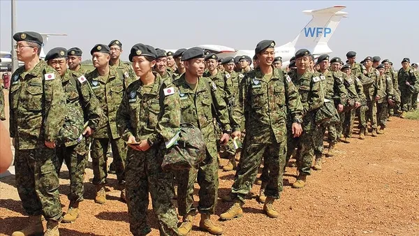 Japonya'dan son 30 yılın en geniş çaplı askeri tatbikatı - 1