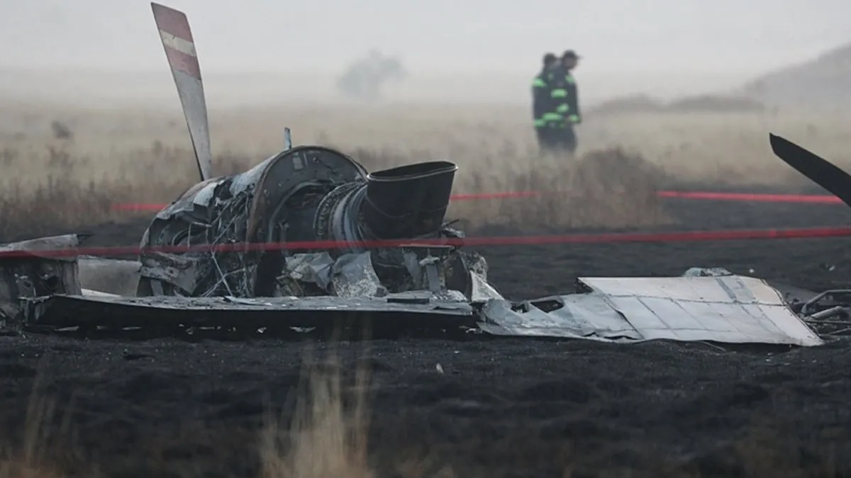 Gürcistan’da düşen askeri kargo uçağının enkazı görüntülendi!
