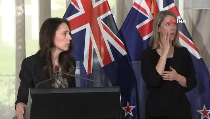 Yeni Zelanda Başbakanı Jacinda Ardern basın toplantısında neye uğradığını şaşırdı! Canlı yayında ikinci kez depreme yakalandı