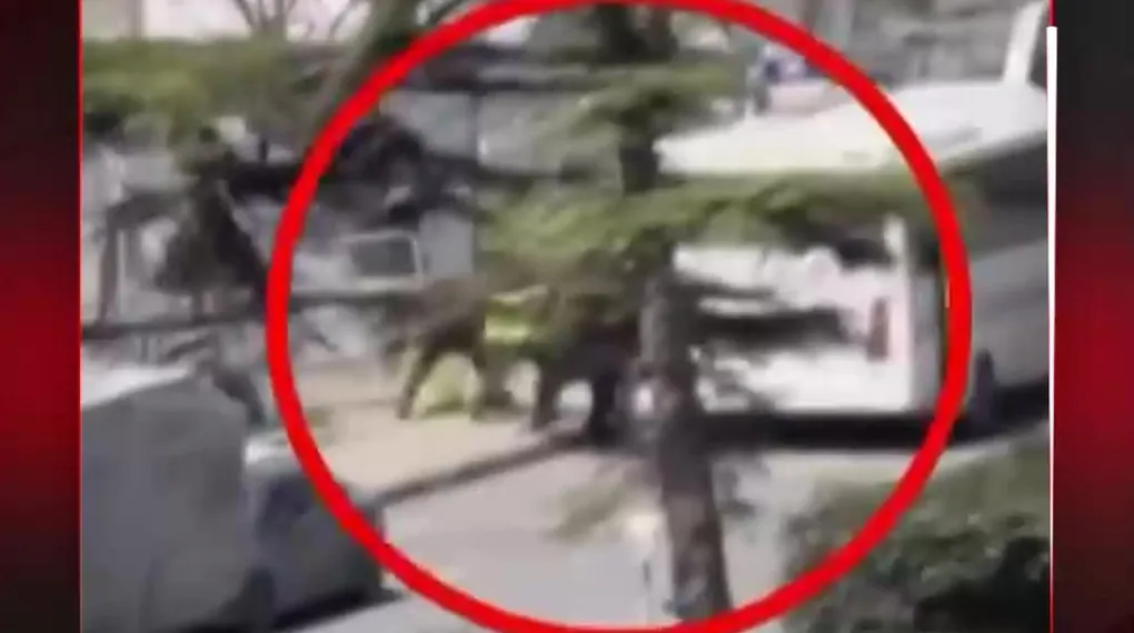 İSRAİL KONSOLOSLUĞU ÖNÜNDE ÇATIŞMA