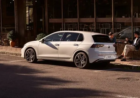 Sıfır kilometre Volkswagen Golf ÖTV indirimiyle satışta