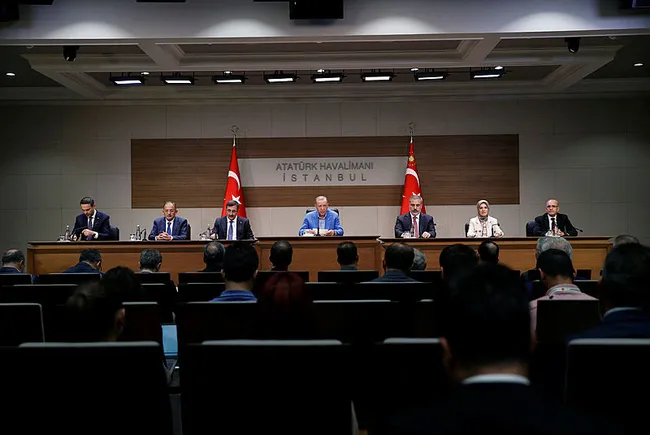 Başkan Erdoğan’ın AB ve 4’lü zirve açıklamaları ne anlama geliyor? Uzman isim A Haber’de değerlendirdi