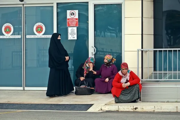 alanyada-feci-olum-denizi-izlerken-dengesini-kaybeden-4-cocuk-annesi-hayatini-kaybetti-1641721541017.jpg Alanya’da feci ölüm! Denizi izlerken dengesini kaybeden 4 çocuk annesi hayatını kaybetti - 3