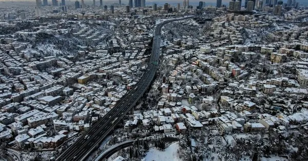 AK Parti döneminde İstanbul’da karla mücadele nasıl yapıldı? Seferber olan ekipler halkın mağduriyetini işte böyle önledi