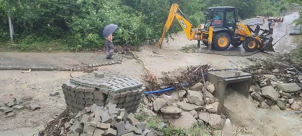 Sel bölgesinde son durum! Devlet tüm imkanlarıyla seferber oldu | Doğu Karadeniz’e flaş uyarı! Bakan Ali Yerlikaya duyurdu