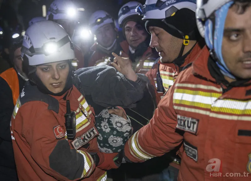 6. günde mucize kurtuluşlar! Arama kurtarma çalışmaları sürüyor 23