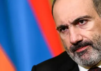 Sesi soluğu çıkmayan Paşinyan için ilginç iddia! ABD'nin eteklerine sarılmış