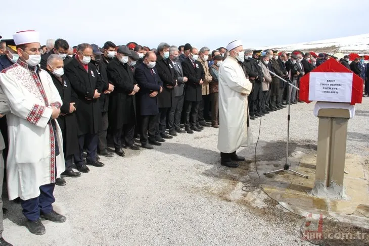 Bitlis şehitlerine veda! Gözyaşları sel oldu