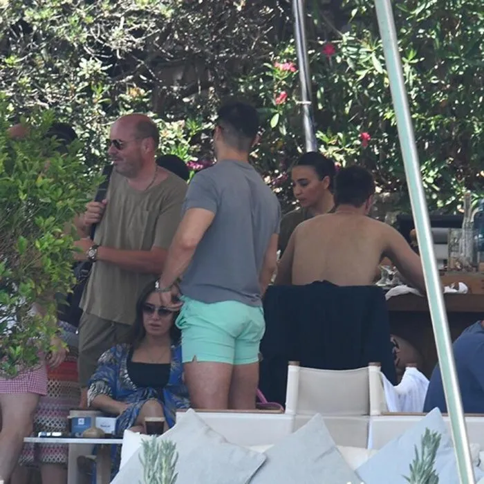 Hadise’nin sevgilisi Mehmet Dinçerler kafa karıştırdı!