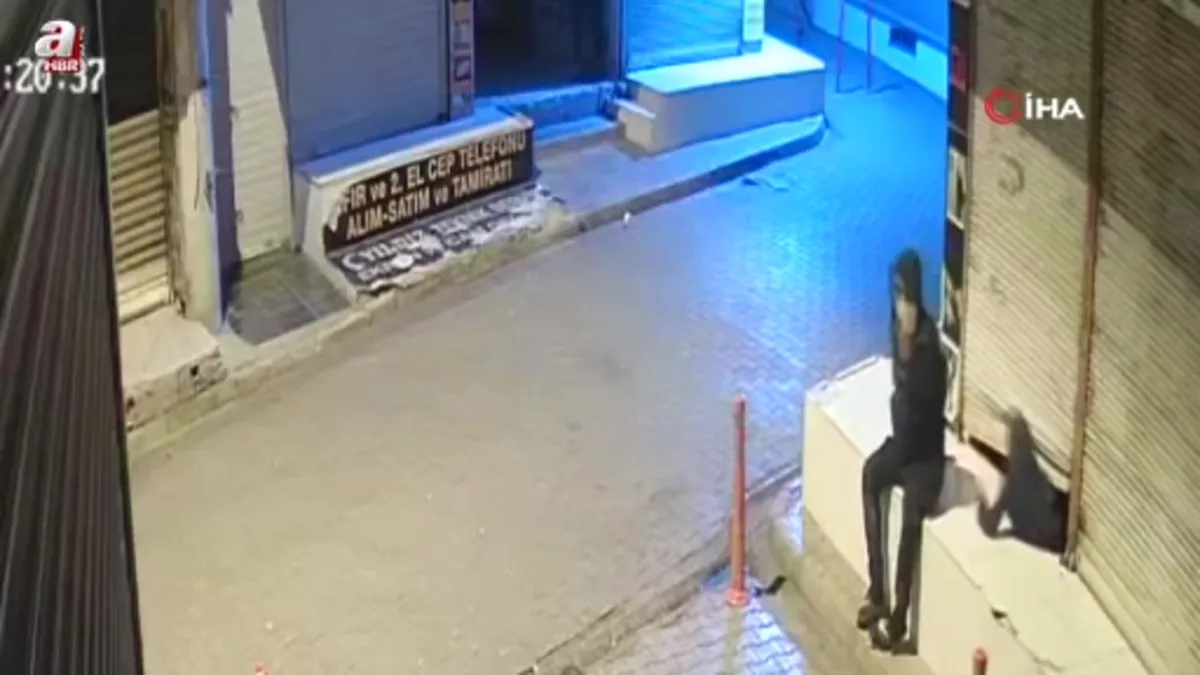 3 kardeşin soygunu kamerada