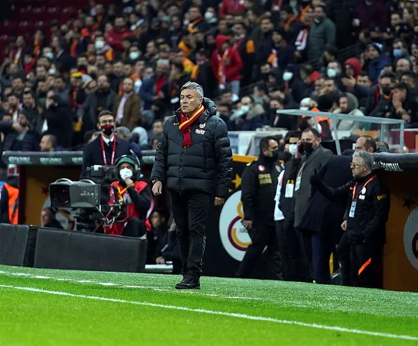 galatasaray-teknik-direktoru-torrentten-kayserispor-maci-sonrasi-bomba-aciklamalar-1644697218085.jpg Galatasaray Teknik Direktörü Torrent'ten Kayserispor maçı sonrası bomba açıklamalar - 2