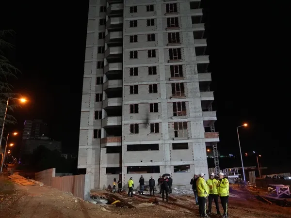 kastamonuda-insaat-kenarinda-erkek-cesedi-bulundu-1711658183573.jpg Kastamonu’da inşaat kenarında erkek cesedi bulundu - 3