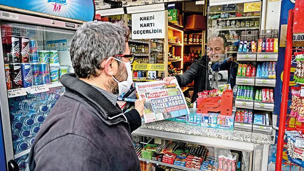 ibb-yuzde-560-zam-yapti-gazete-bayileri-isyanda-1601184076599.jpg İBB yüzde 560 zam yaptı! Gazete bayileri isyanda... - 1