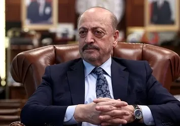 EYT'liler bayram ikramiyesinden yararlanacak mı? Çalışma ve Sosyal Güvenlik Bakanı Vedat Bilgin açıkladı