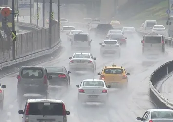 İstanbul'da dolu yağışı