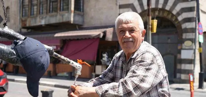 Gaziantep'te sıcaktan bunalan vatandaşlar çeşme başında serinledi