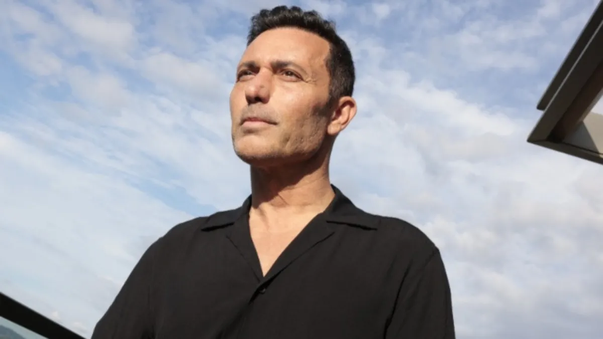 Ünlü popçu Mustafa Sandal yeniden ticarete girdi! Ayakkabı dükkanından sonra...