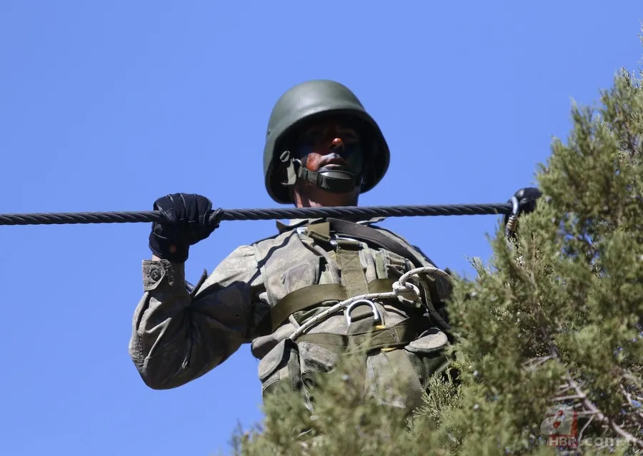 Isparta Eğirdir Dağ Komando Okulu ve Eğitim Merkezi Komutanlığı'nda zorlu eğitim 22