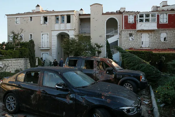 Bakan Bekir Pakdemirli, hortum, fırtına ve doludan zarar gören Çeşme ve Urla'daki bilançoyu açıkladı - 3