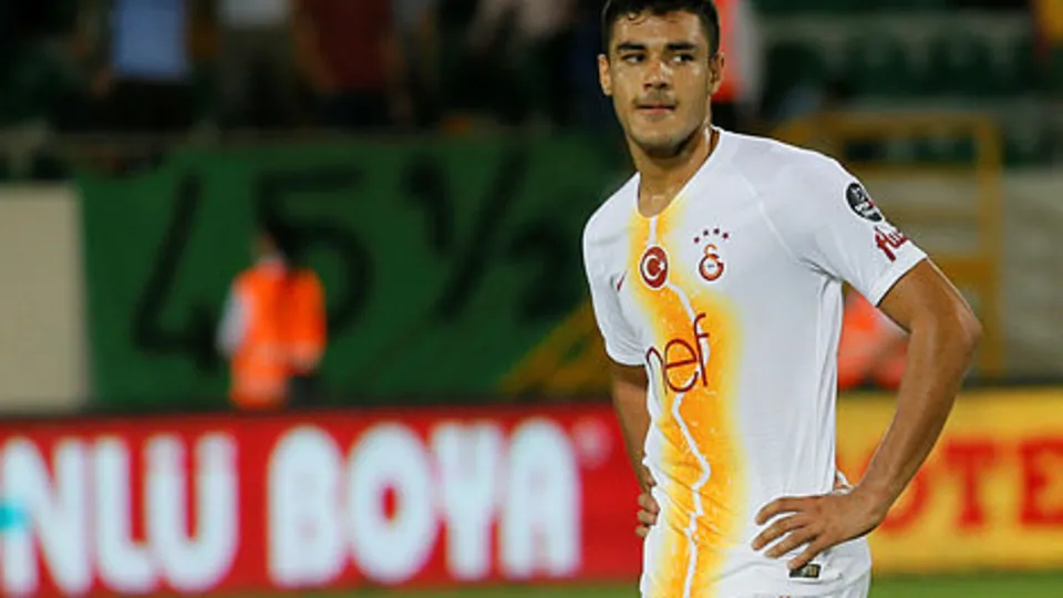 Galatasaray'da çifte bomba!
