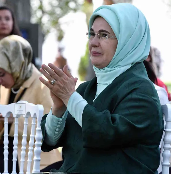 Emine Erdoğan'dan 'iklim değişikliği' çağrısı: Bizler gidişatı tersine çevirebilecek son nesiliz - 3