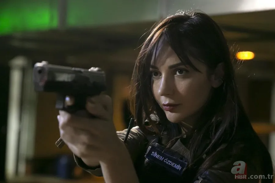 Arka Sokaklar'ın Engin Komiser'inden FİNAL açıklaması! Arka Sokaklar final mi yapıyor, bitecek mi? Başka kanala mı geçecek? 9