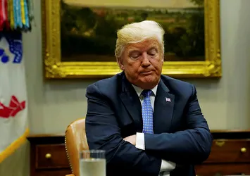 Trump'a anlamlı "kapak"