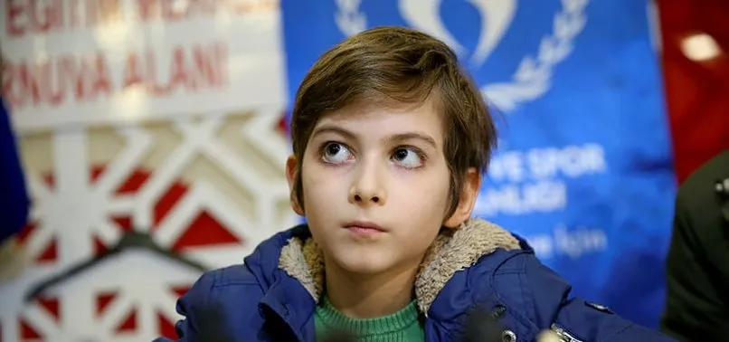 Son Dakika Atakan Kayalar Sosyal Medyayi Ikiye Boldu Annesine Saygisizlik