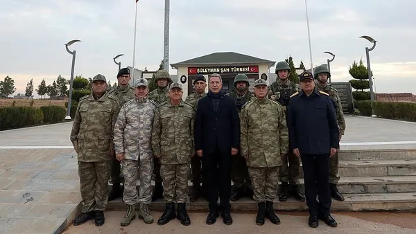 Bakan Hulusi Akar Süleyman Şah Türbesi'nde incelemelerde bulundu - 2