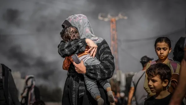 isgalci-israilden-insanlik-disi-katliam-cibaliyeye-hava-saldirisi-duzenlendi-30-sehit-onlarca-kayip-1702843231098.jpg Son dakika | Gazze'de insanlık dışı katliam! İşgalci İsrail soykırımına hız verdi! Çocukların feryadına dünya sessiz - 5
