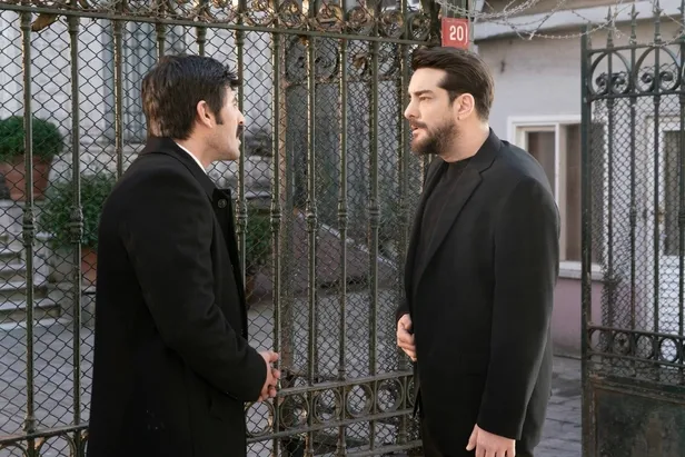 Camdaki Kız bugün var mı? Camdaki Kız 27. yeni bölüm neden yok, ne zaman yayınlanacak? Fragman çıktı mı?