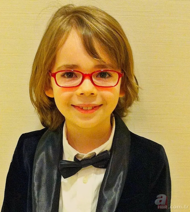 Elif dizisinin minik yıldızı İsabella Damla Güvenilir'in son haline bakın! Tam 10 yıl önce... 20