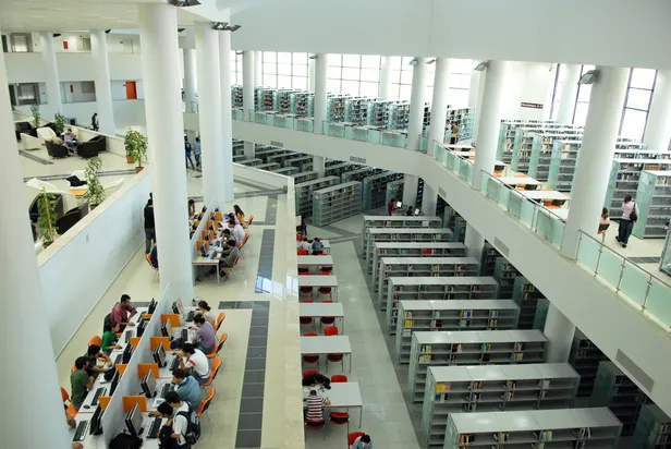 SDÜ en az lise mezunu personel alımına başladı! Başvuru kadroları ve şartları neler?