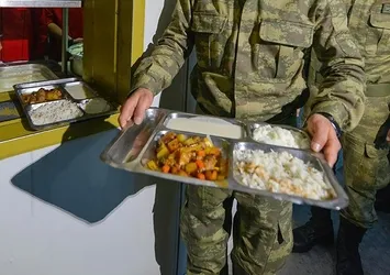 FETÖ'cü teröristlerden askerlere yemek işkencesi