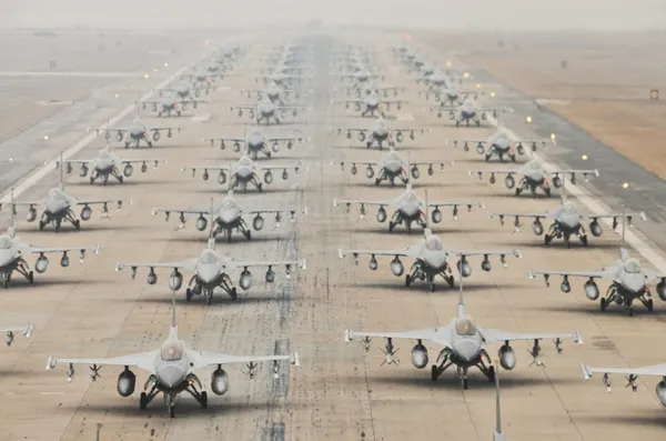 ABD'nin F-16 filosu Orta Doğu'da! Yeni katliam hazırlıkları mı? - 3