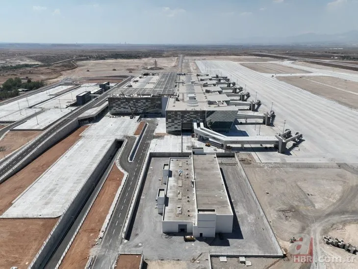 Harekatın 49. yılında hizmete giriyor! Kapasitede dev artış | İşte Ercan Havalimanı’ndan en özel kareler