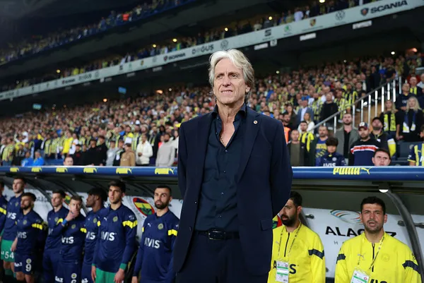 Kadıköy’de gol düellosu! Fenerbahçe 5-4 Karagümrük MAÇ SONUCU-ÖZET