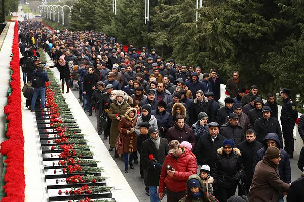 Azerbaycan'da 'Kanlı Ocak' kurbanları anıldı - 1