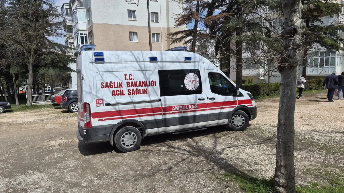 Evinde temizlik yaparken düşen kadına sağlık ekipleri müdahale etti