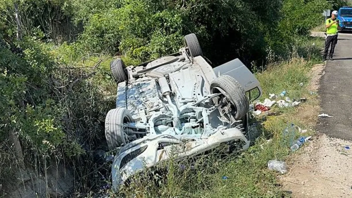 Karabük'te feci kaza! İki otomobil çarpıştı: Ölü ve yaralılar var