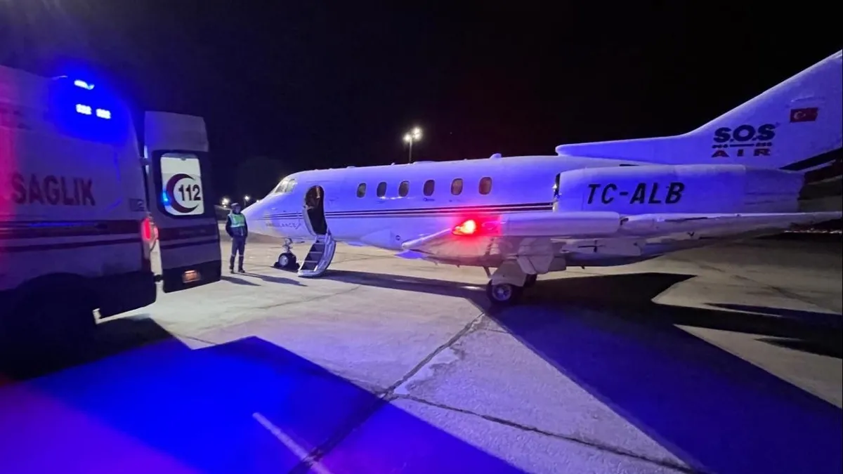 Ağrı'da kalp yetmezliği olan 5 aylık bebek uçak ambulansla Ankara'ya sevk edildi