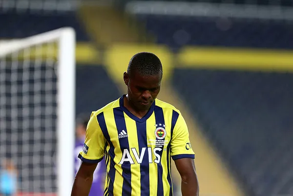 Son dakika | Fenerbahçe Samatta’nın sözleşmesini feshetti