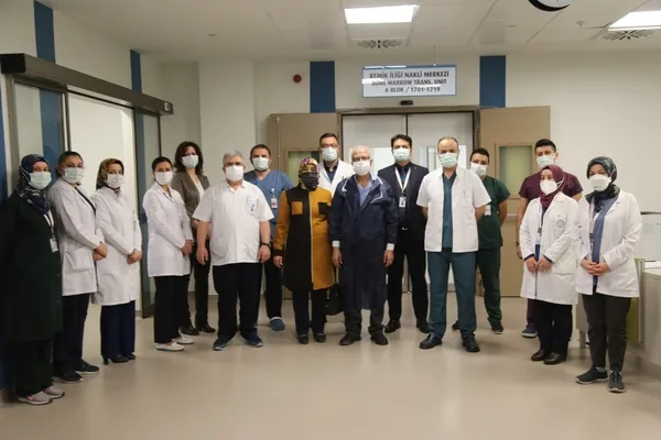 1614255477931.jpg Kayseri Şehir Hastanesi’nde ilk kemik iliği nakli başarıyla gerçekleşti - 1