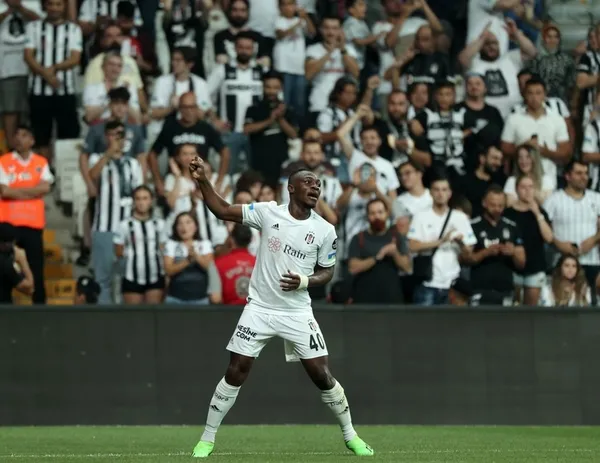 istanbulda-kartal-pencesi-besiktas-gol-oldu-yagdi-1661115258309.jpg İstanbul'da Kartal pençesi: Beşiktaş gol oldu yağdı - 3